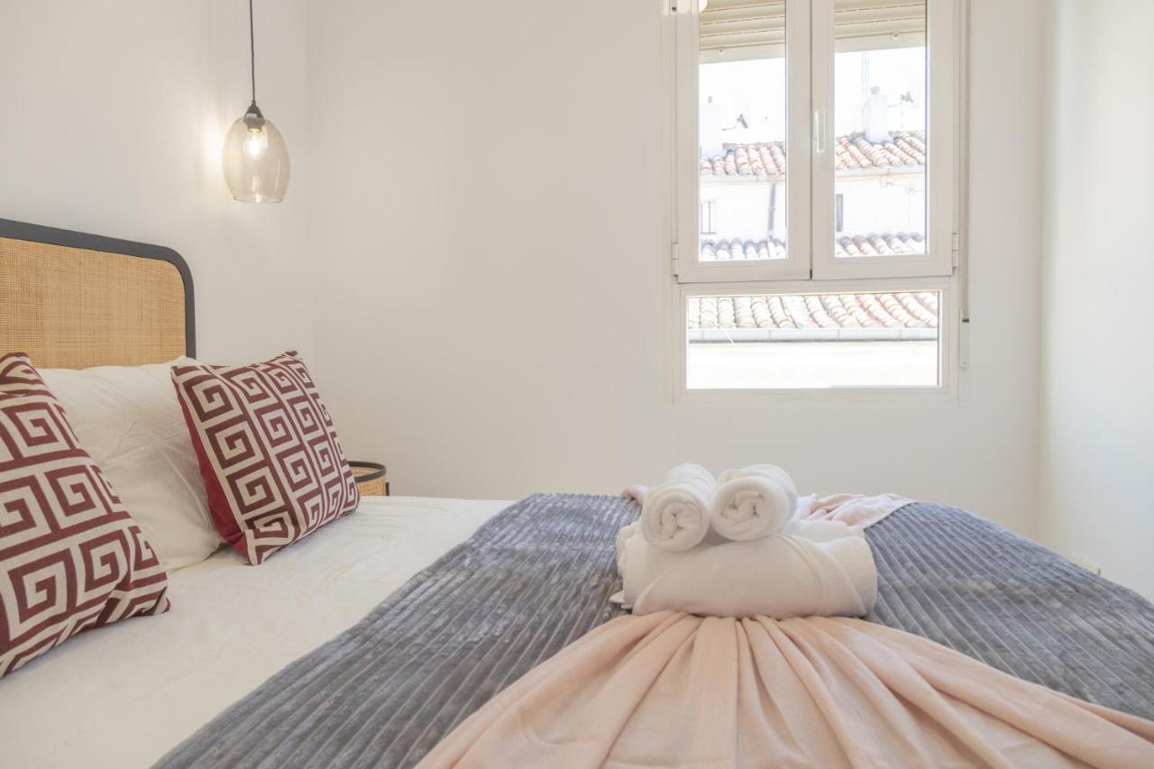 Loft Con Terraza Madrid Salitre Temporal Lägenhet Exteriör bild